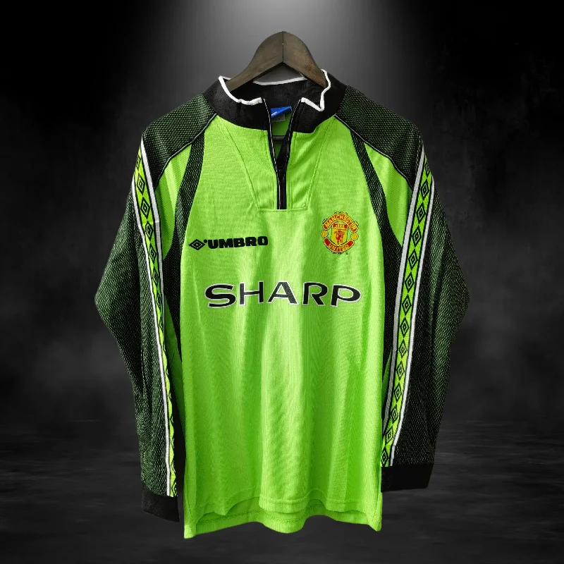 Manchester United Retro Goal Keeper Shirt Long Sleeve 98/99